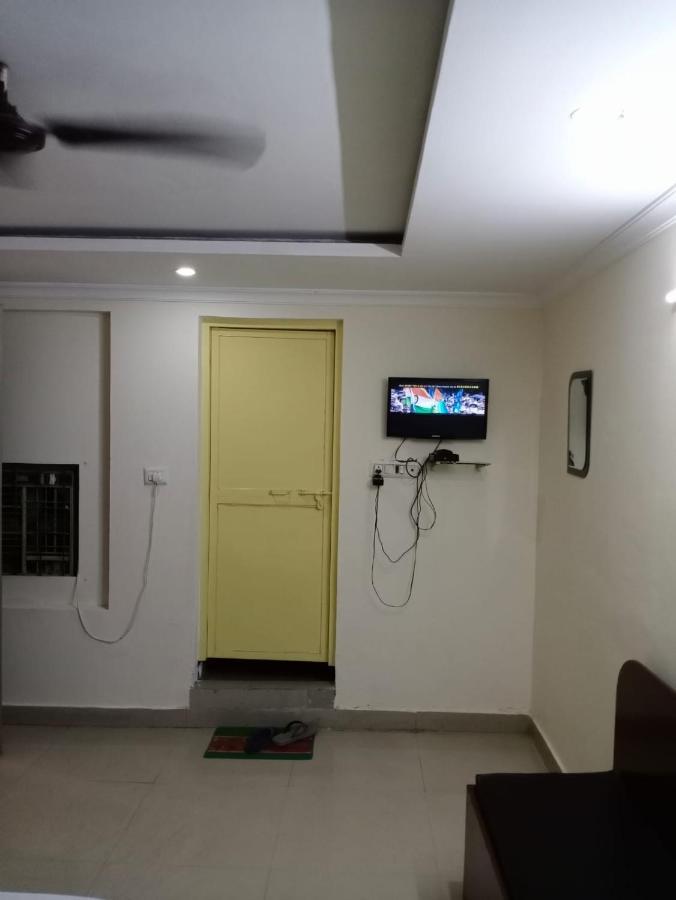 S S Hotel And Restaurant By Wb Economy Jaunpur Kültér fotó